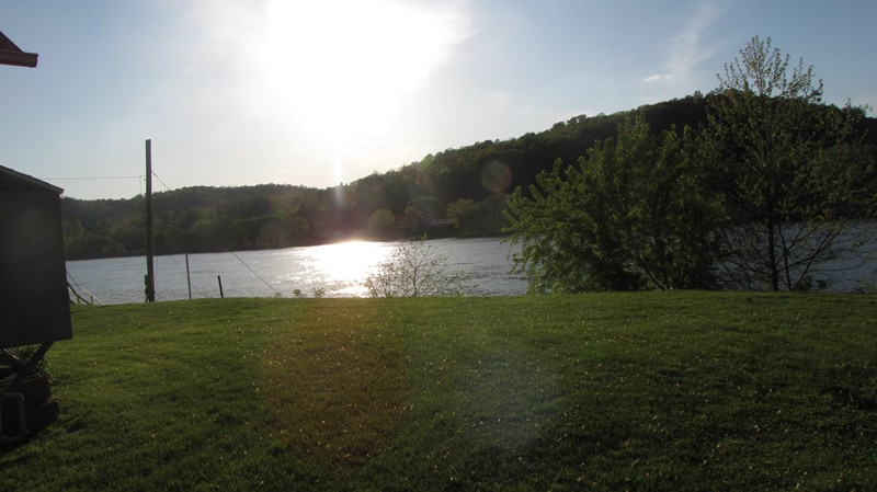Riverside Drive, Sistersville, WV 26175