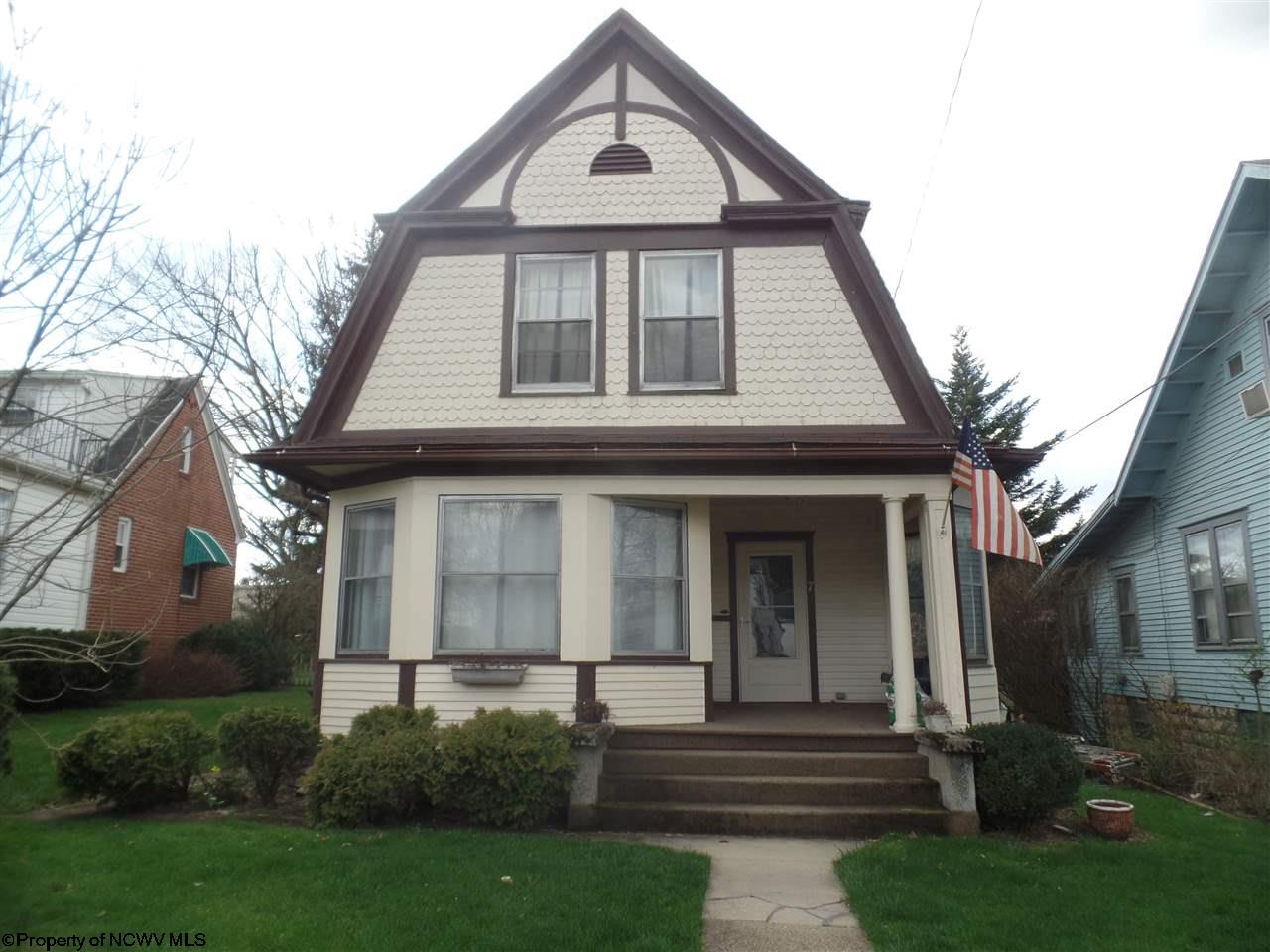 2121 Fayette Street