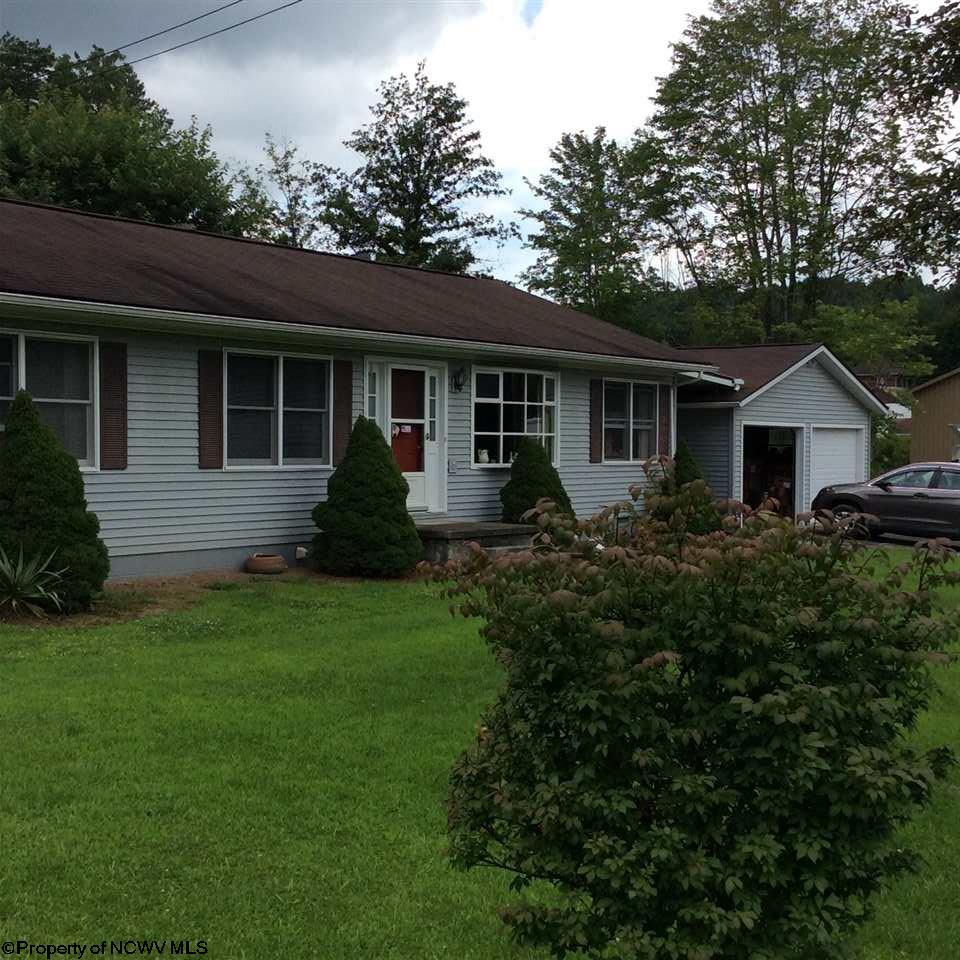 79 Circle Dr