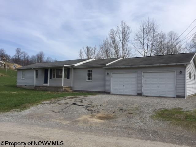 79 Circle Dr