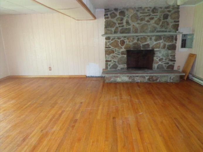 233 Page AveCraigsville, WV, 26205Nicholas County