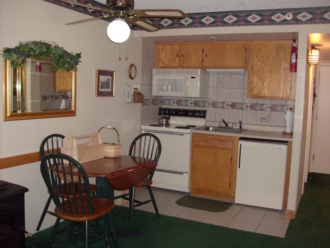 10 Meadows Dr