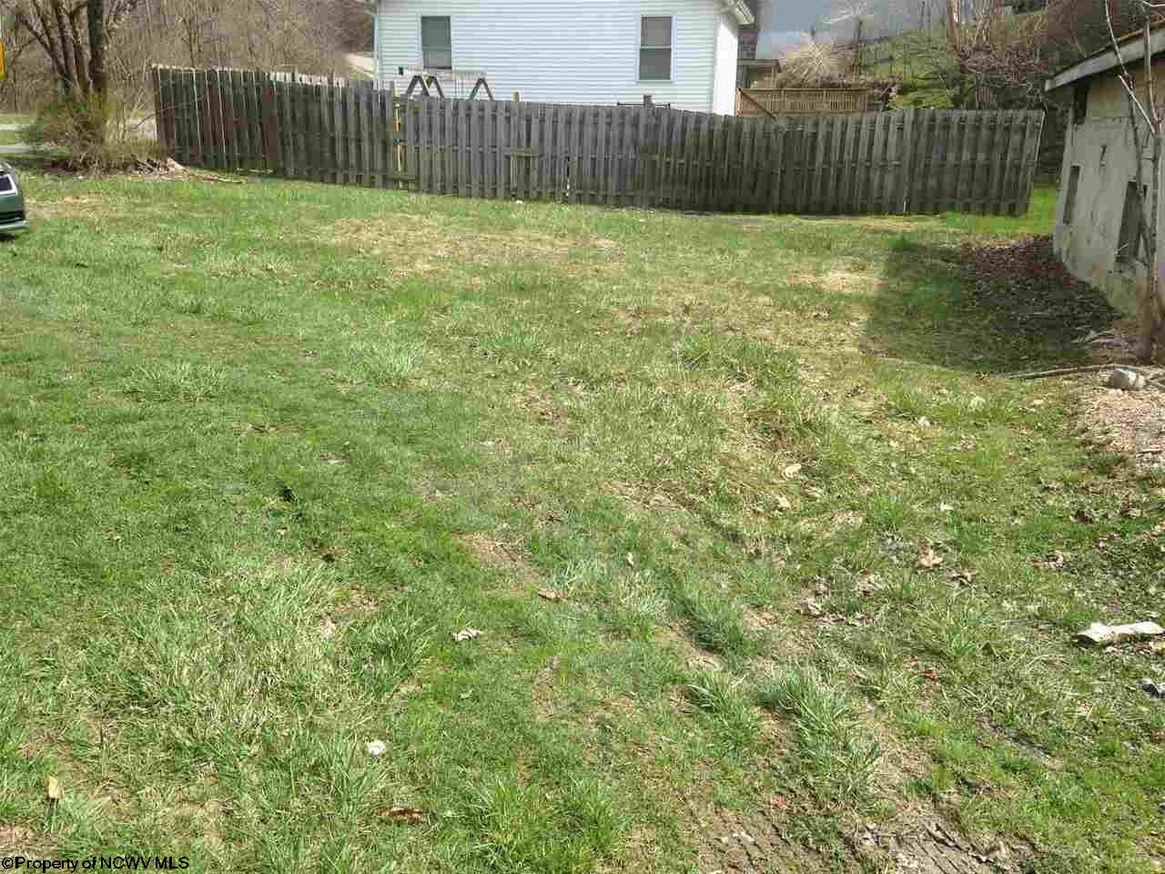 130 Harpertown Road, Elkins, WV 26241