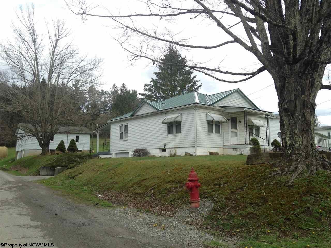 201 Davis And Elkins Street