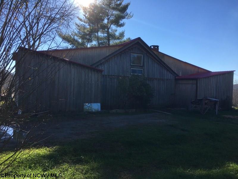 900 S Beverly Pike, Belington, WV 26250