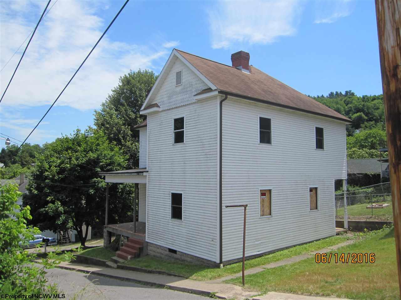 371 Hickman Street, Clarksburg, WV 26301