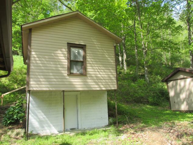 3607 Walnut Fork RdAlum Bridge, WV, 26321Lewis County