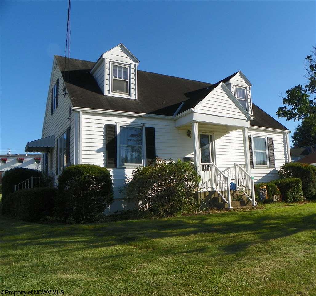 54 Barrington Ct, Unit 102 Court