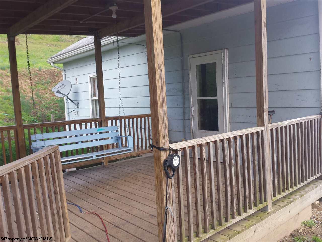 523 W Francis Street, Grafton, WV 26354