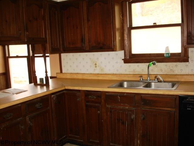 26 Luther Street, Grafton, WV 26354