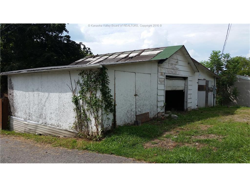 1141 Hawk Highway, Other, WV 26385