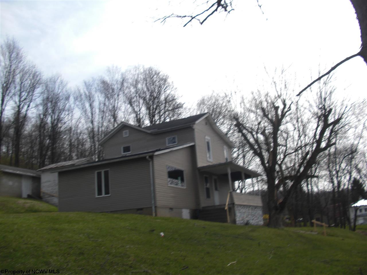 45 Magnolia Street, Pennsboro, WV 26415