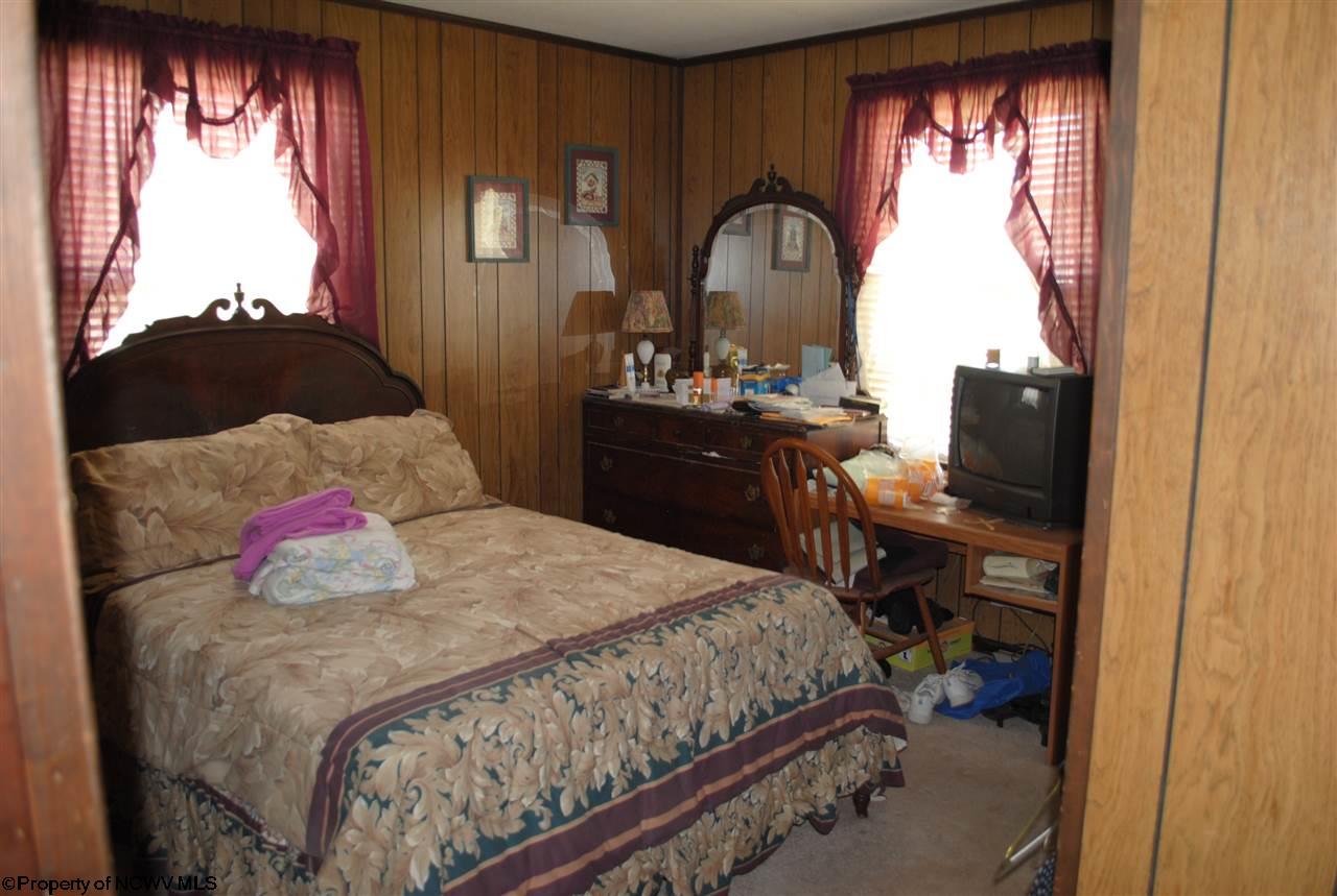 105 Park Street, Philippi, WV 26416