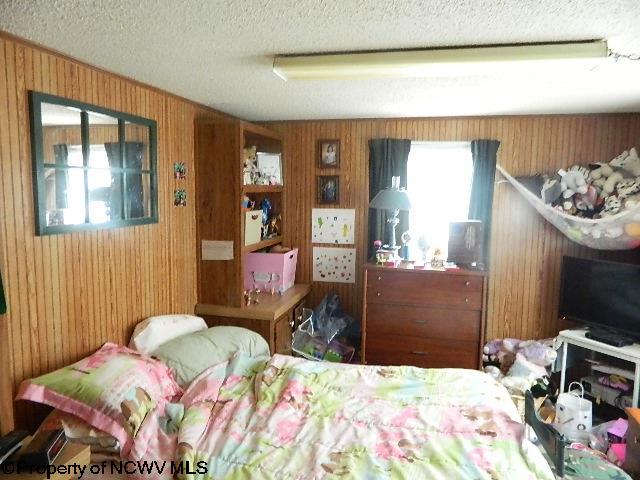 156 WILLARD Road, Shinnston, WV 26431