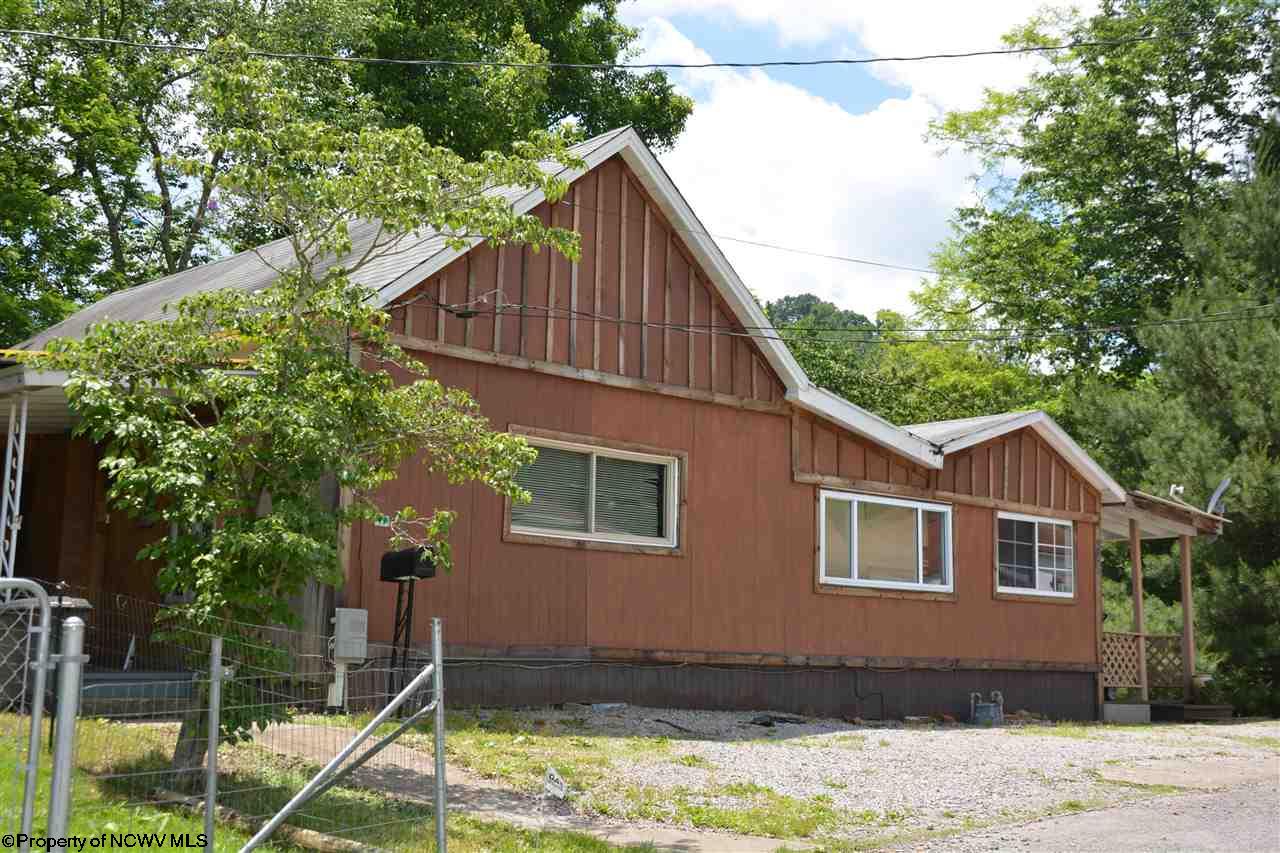 229 ARCH Street, Weston, WV 26452