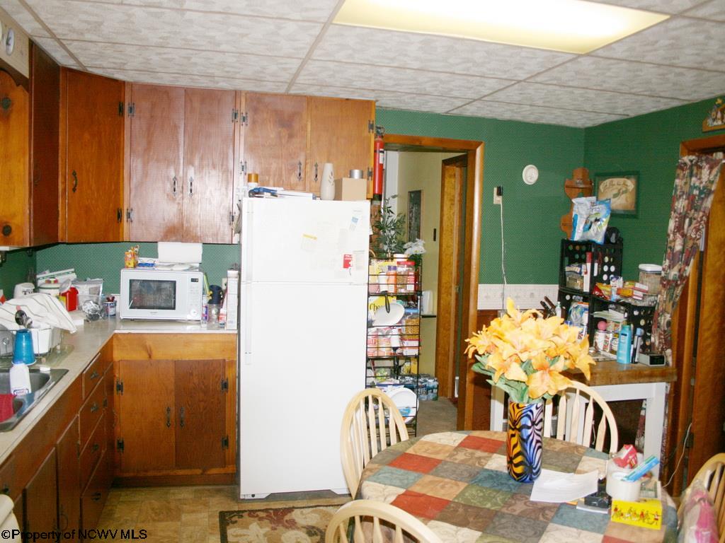 32 Maple Street, West Union, WV 26456