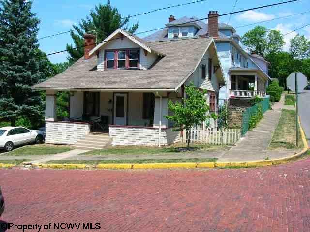 455 Park St