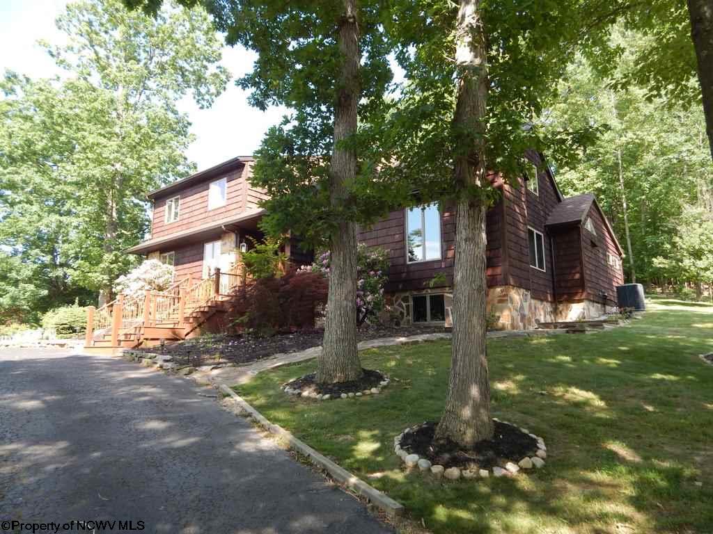 3909 Westlake Drive