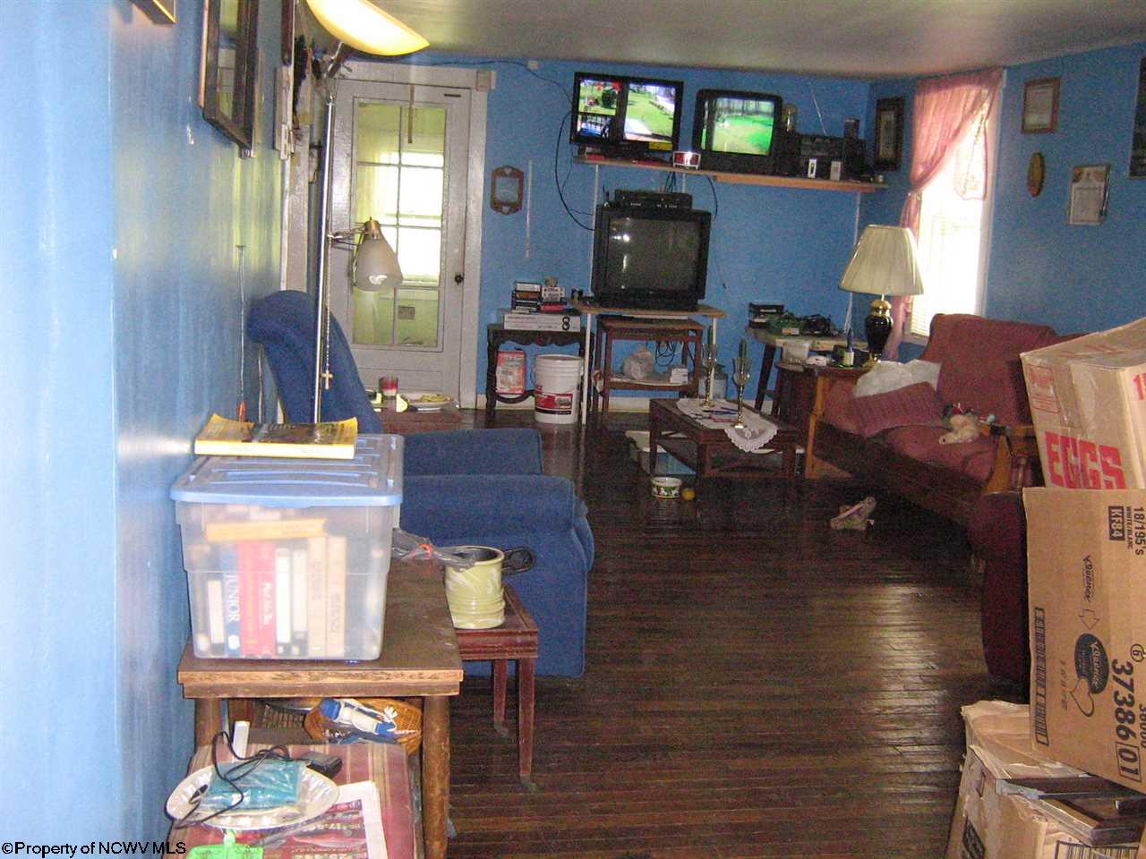 1648 Snider Loop, Kingwood, WV 26537