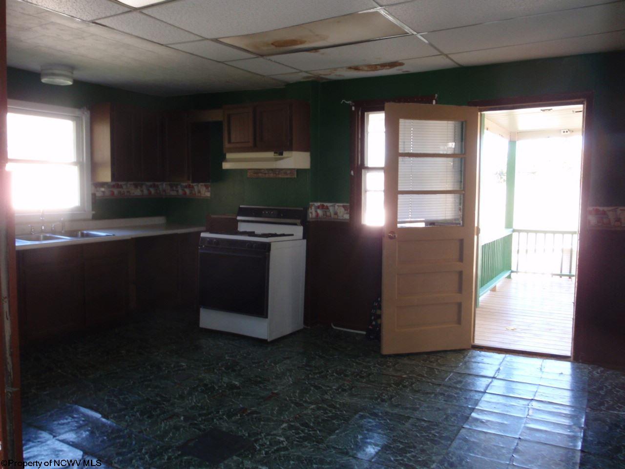 101 Oak Street, Kingwood, WV 26537