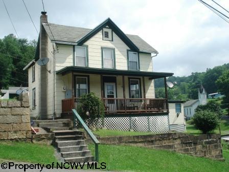 203 Park Dr