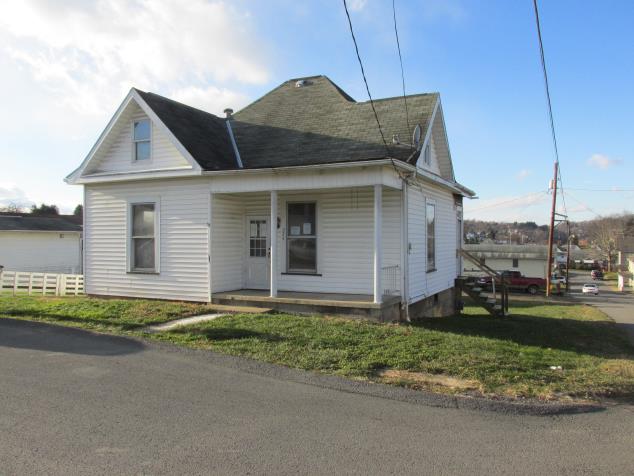 324 Tygart StFairmont, WV, 26554Marion County