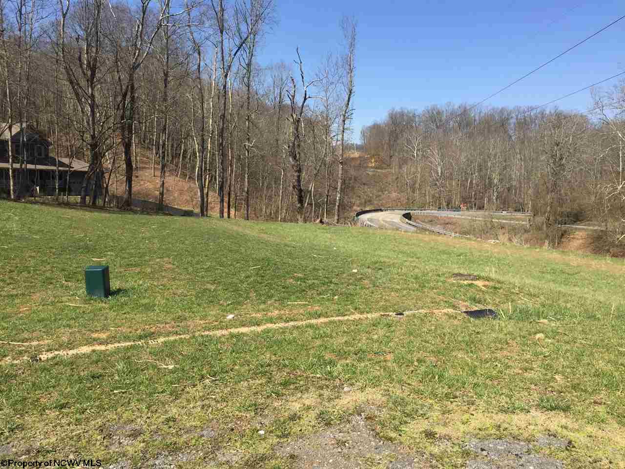 125 VALLEY FORGE Circle, Fairmont, WV 26554