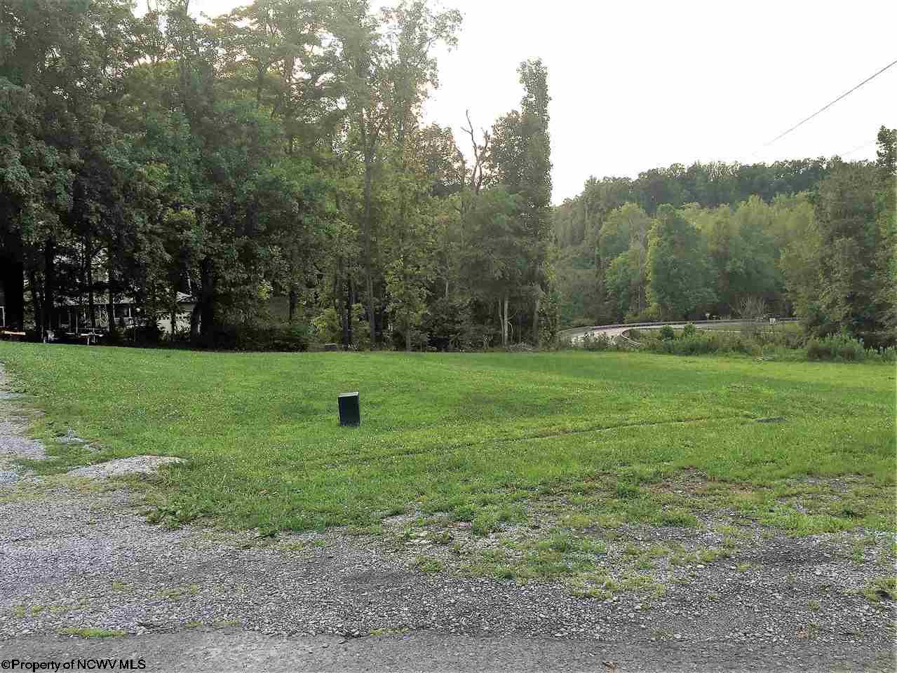 125 VALLEY FORGE Circle, Fairmont, WV 26554