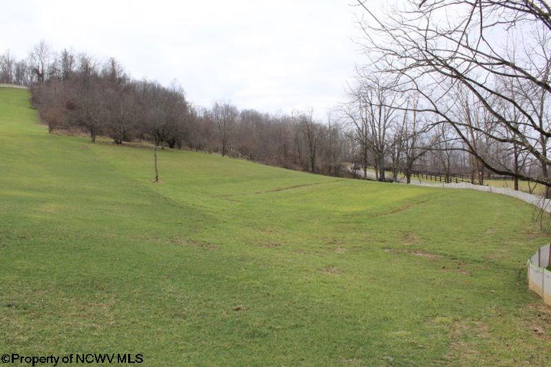 COLFAX Road, Fairmont, WV 26554