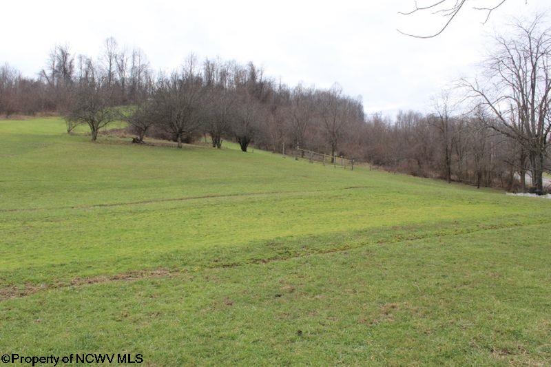 COLFAX Road, Fairmont, WV 26554