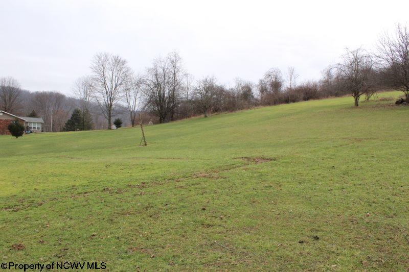 COLFAX Road, Fairmont, WV 26554
