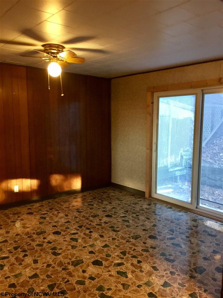 1807 Speedway Avenue, Fairmont, WV 26554