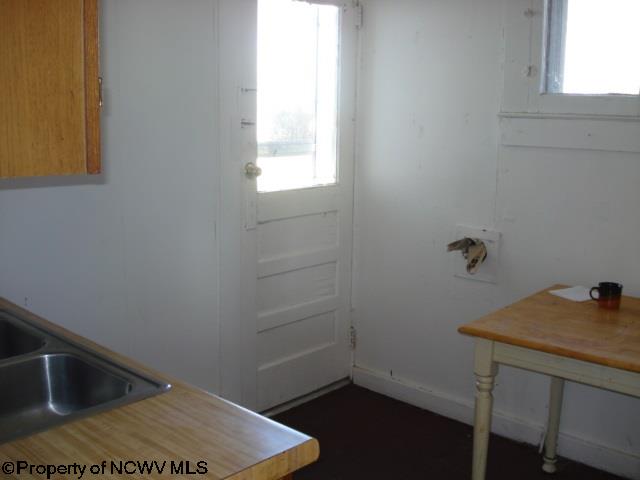 827 FIELD Street, Fairmont, WV 26554