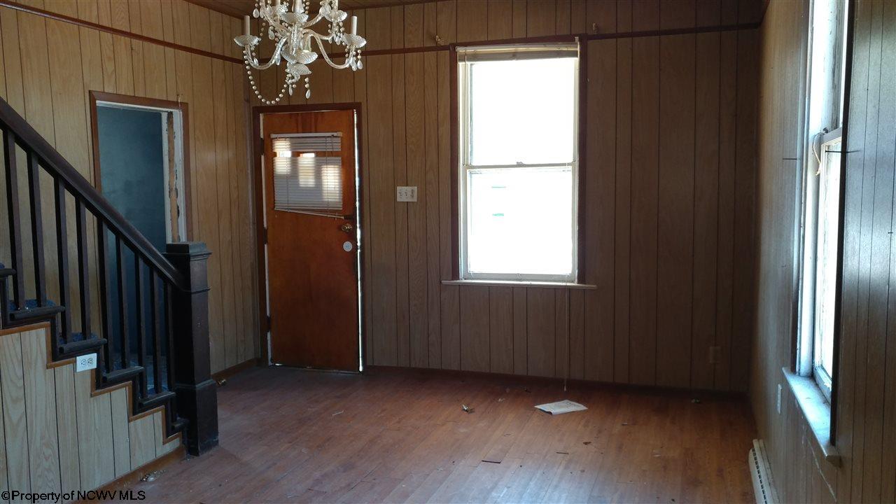 901 Willetts Avenue, Fairmont, WV 26554