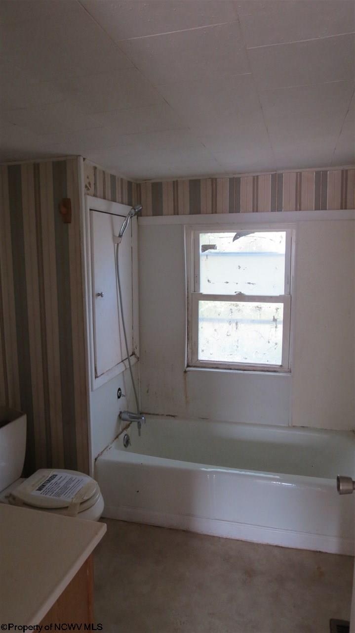 1210 Pleasant Valley Road, Fairmont, WV 26554