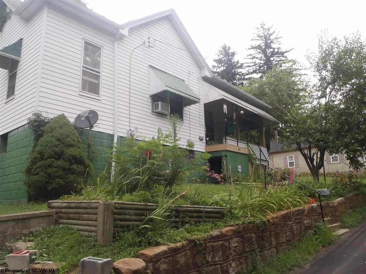506 Maple Avenue