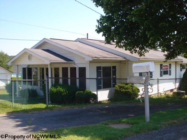 1315 Robin Lane