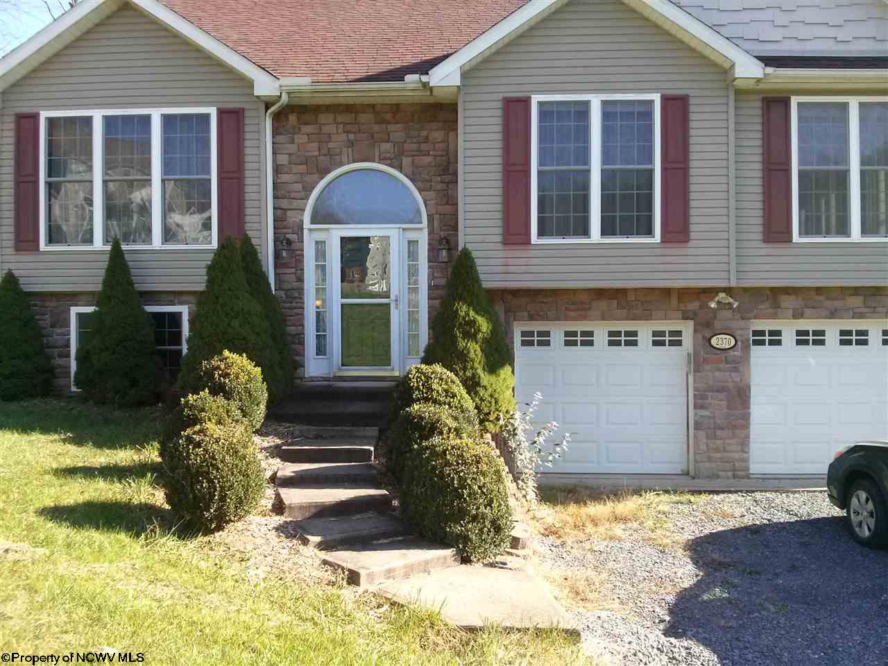 5 Woodcliff Drive