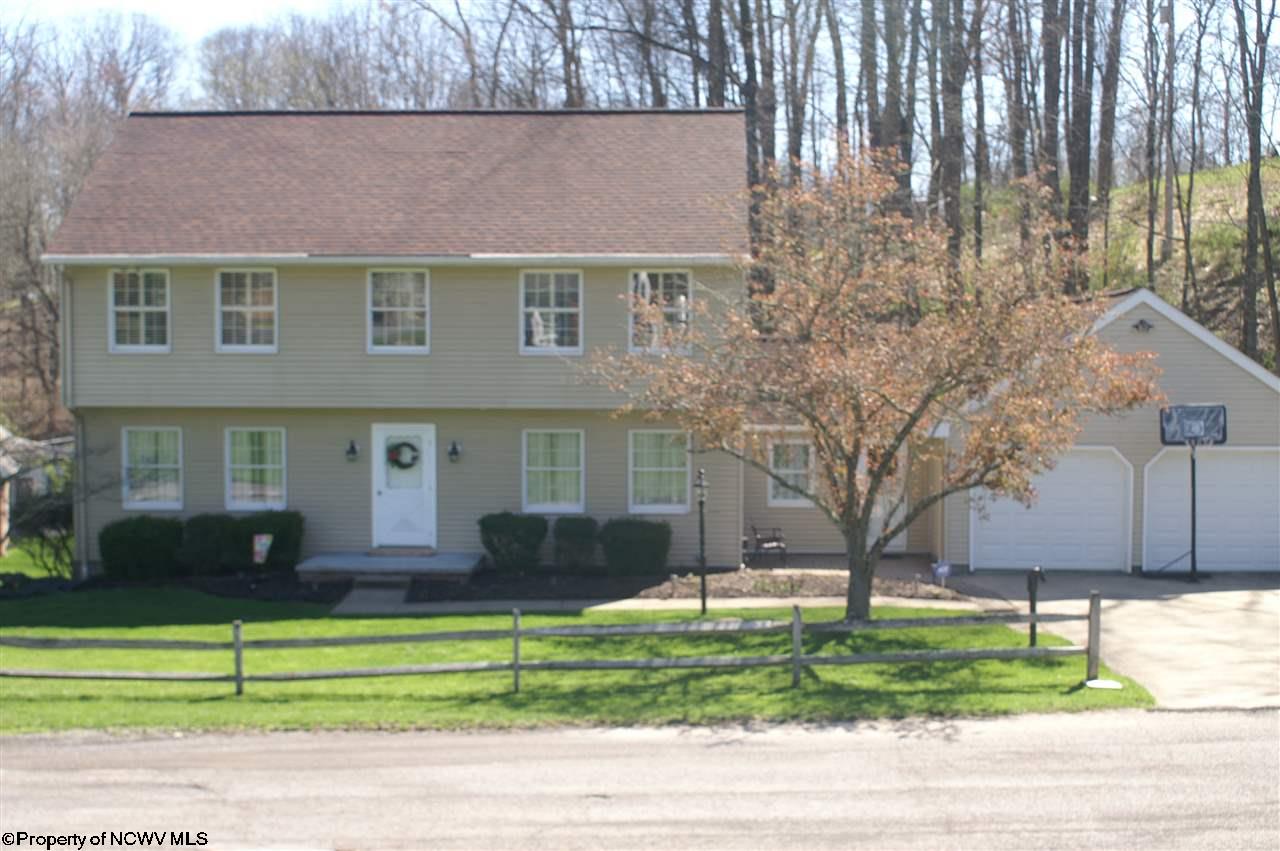 6 Meadowlark Ln