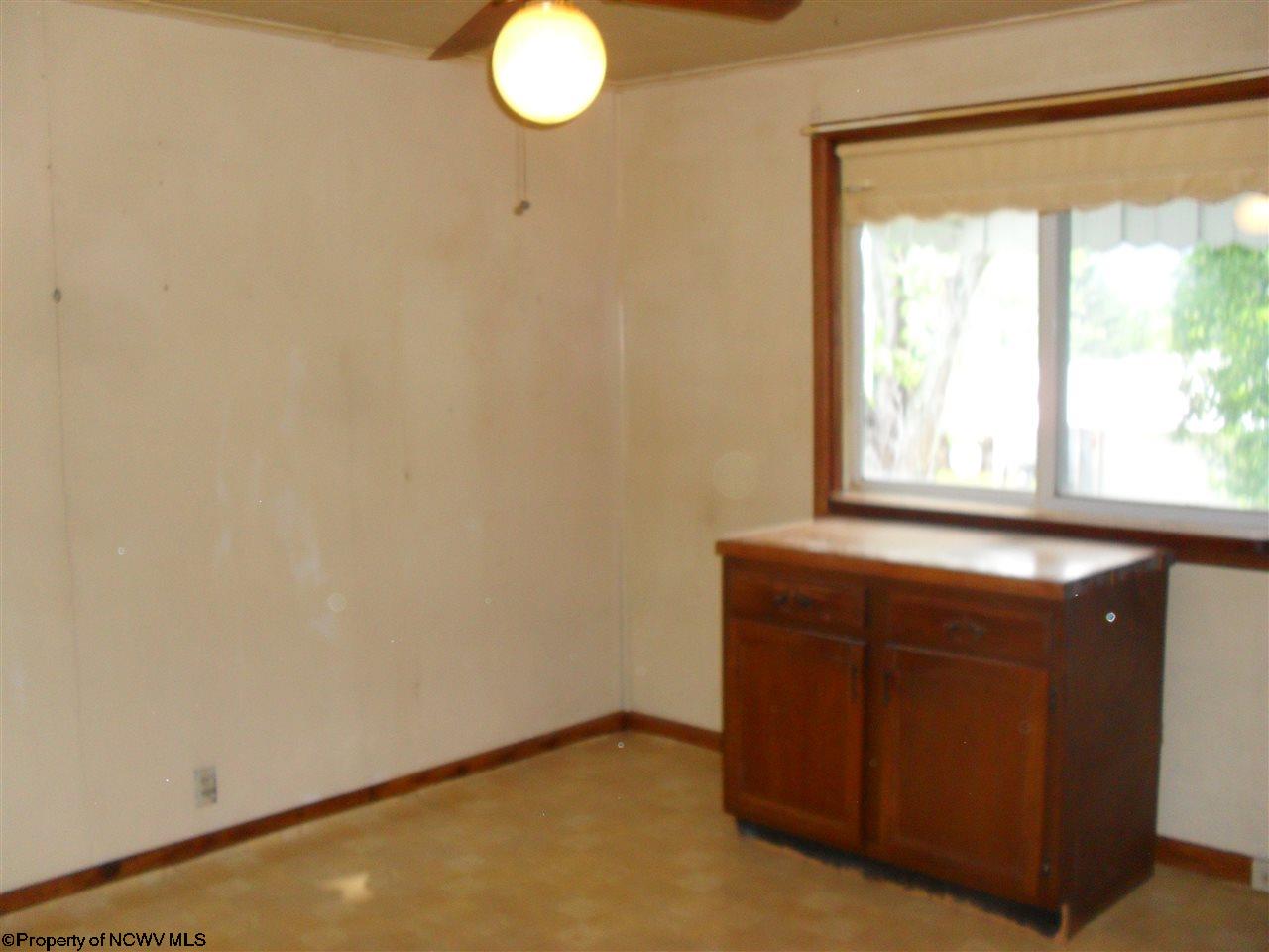 24 Second Street Street, Rachel, WV 26582