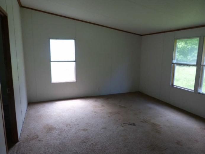 43 1 2 Grass Lick RGassaway, WV, 26624Braxton County