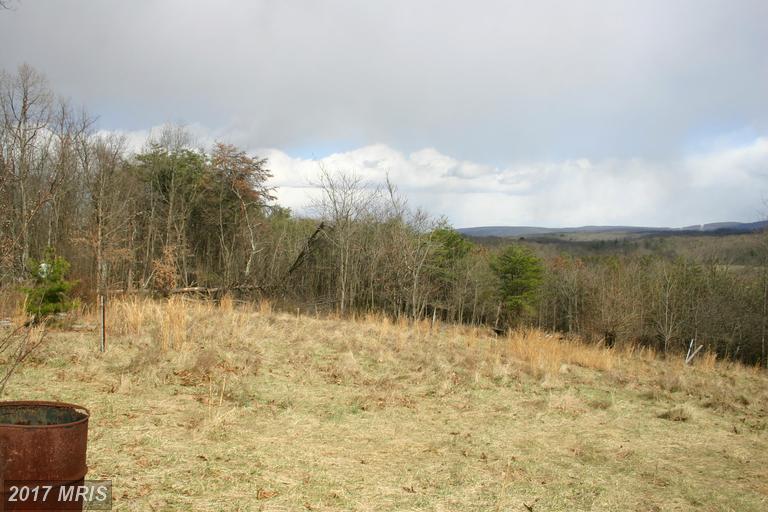 15 SAVILLE LANE, Augusta, WV 26704