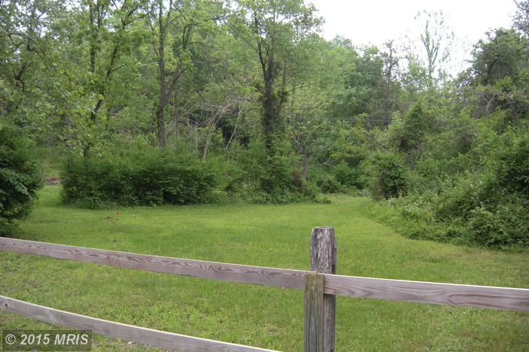 Lot # 19 Quaker Cemetery Road