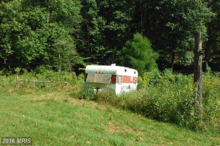 9 NORTH RIVER FORD, Delray, WV 26714