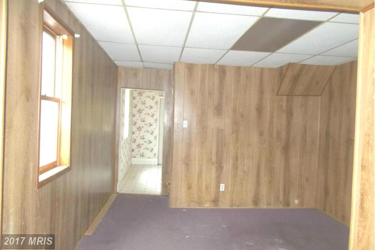 26 B St, Keyser, WV 26726