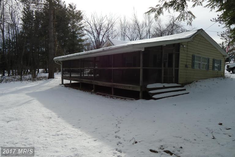 93 LONG VIEW Ln, Mount Storm, WV 26739