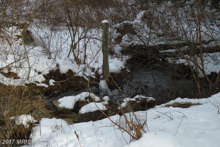 93 LONG VIEW Ln, Mount Storm, WV 26739