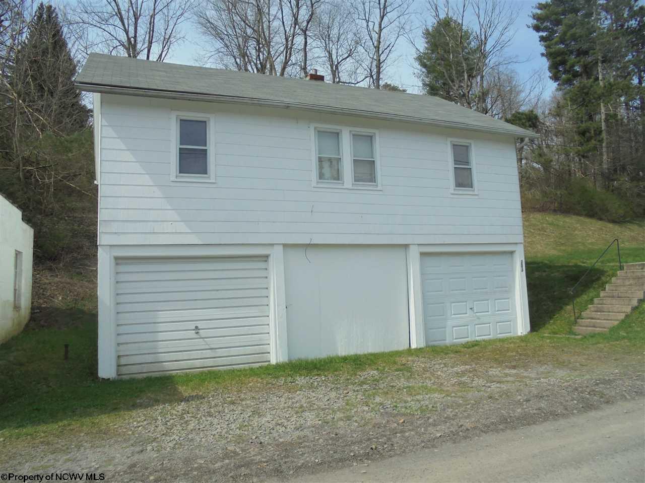 203 Ringer Avenue, Terra Alta, WV 26764