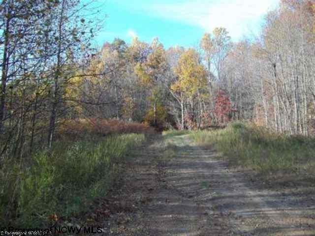 9283 Saltlick Rd