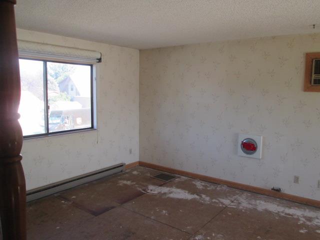 916 N Forest DrRiverton, WY, 82501Fremont County